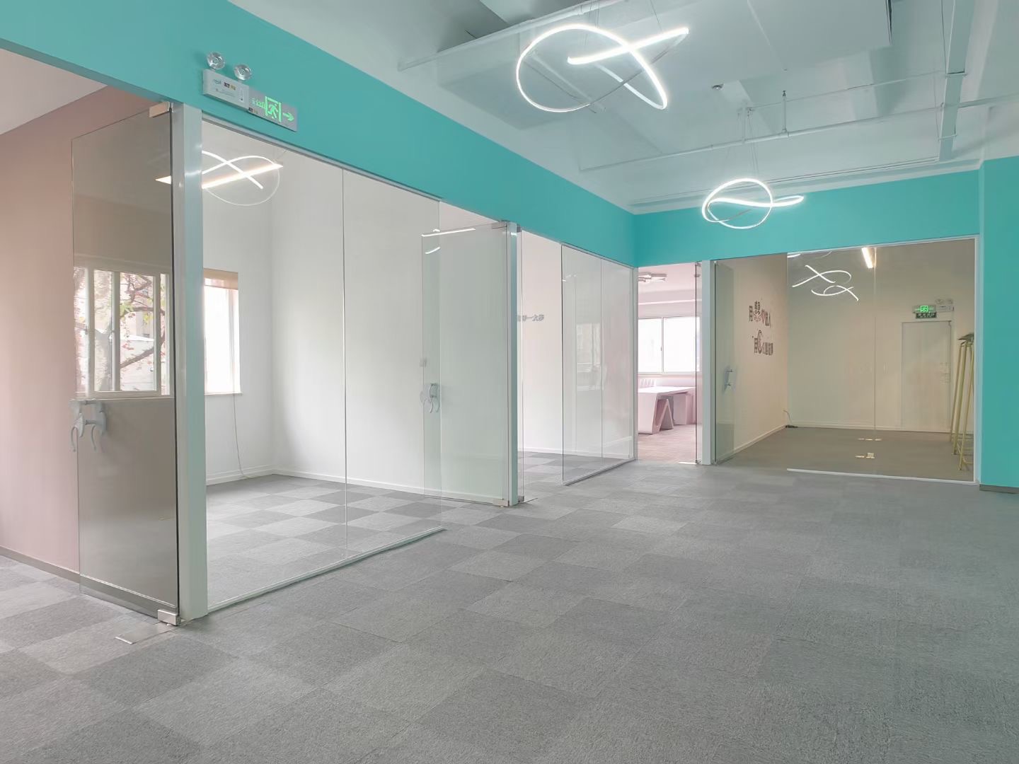 无界凯旋（东风商务园区）270平米办公室出租-租金价格4.20元/m²/天